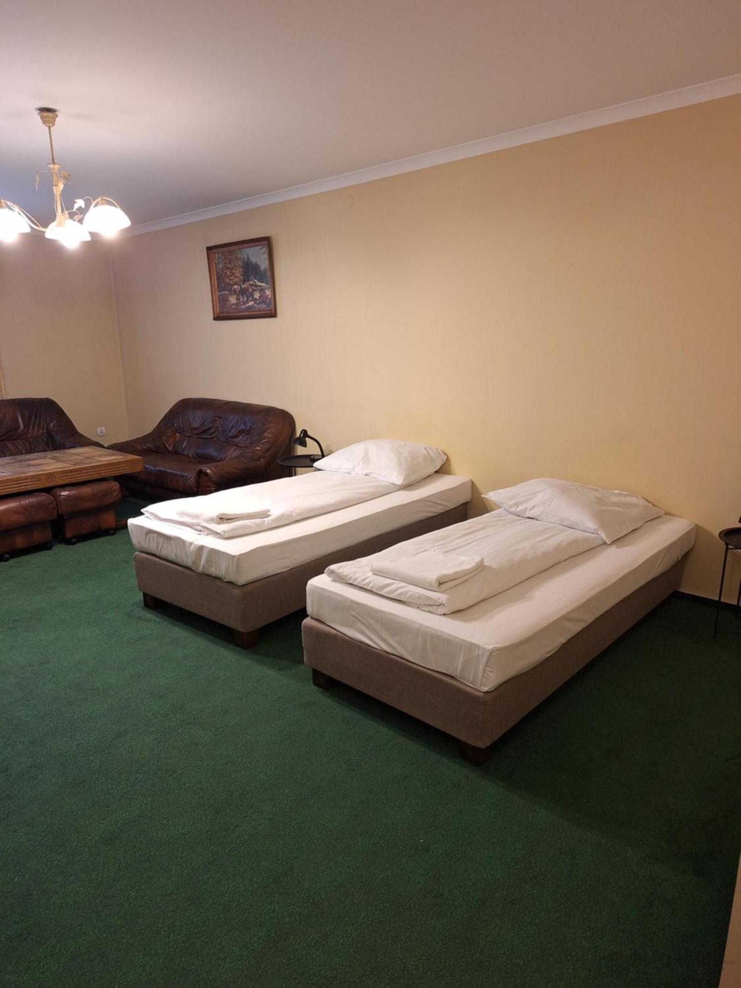 Hotel Malwa Ostrów Wielkopolski Dış mekan fotoğraf