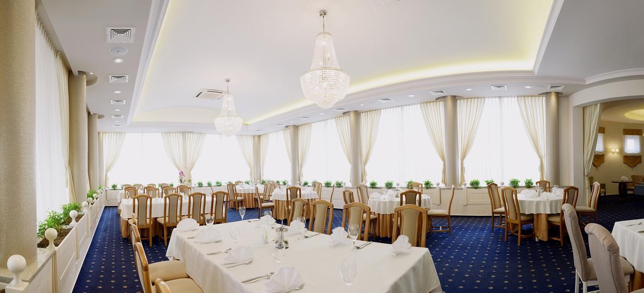 Hotel Malwa Ostrów Wielkopolski Dış mekan fotoğraf